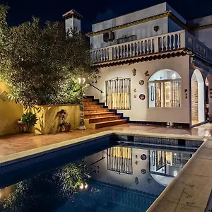 Abril Villa Cómpeta